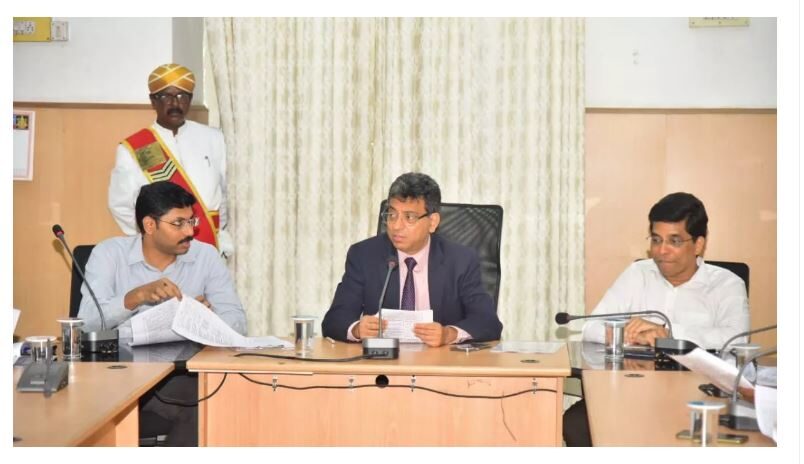 Photo of बेंगलुरु : दुकानों पर 28 फरवरी तक कन्नड़ भाषा में नेमप्लेट होनी चाहिए