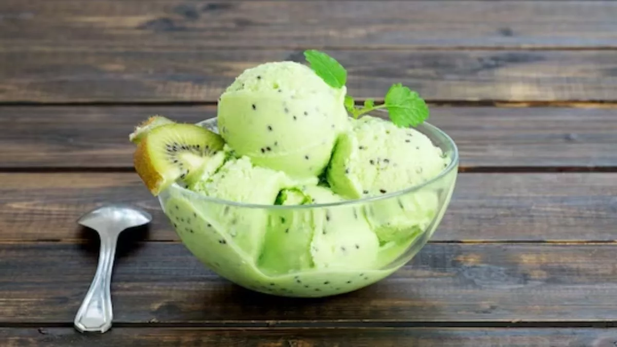 Photo of सर्दियों में हैं ठंडी चीजें खाने के शौकीन, तो बनाएं कीवी की टेस्टी आईसक्रीम