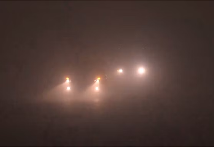 Photo of दिल्ली एनसीआर में छाया घना कोहरा, विजिबिलिटी हुई कम!