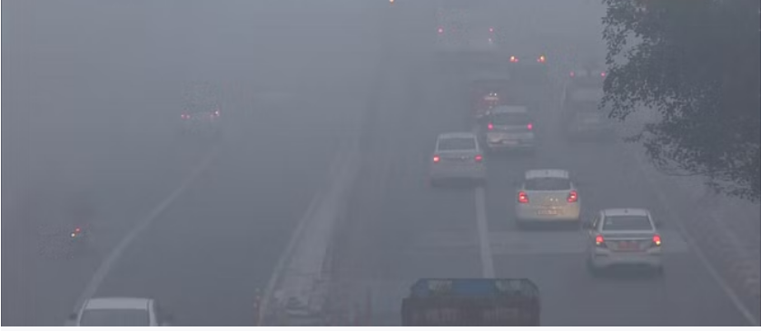 Photo of कोहरे की घनी चादर में लिपटा दिल्ली-NCR