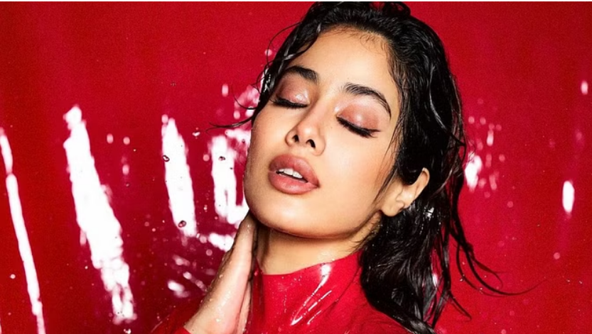 Photo of स्पीड डॉयल में पापा के अलावा शिखर का नंबर रखती हैं जान्हवी…