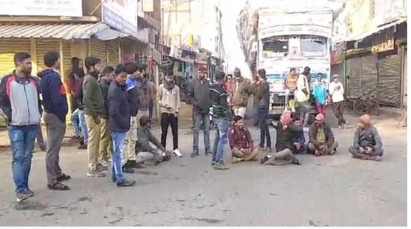 Photo of हिट एंड रन के सख्त नियमों के खिलाफ मोटर यूनियन एसोसिएशन ने किया बंद का आह्वान