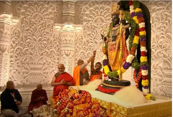 Photo of अयोध्या : दिन में छह बार होगी रामलला की आरती, जारी होंगे पास