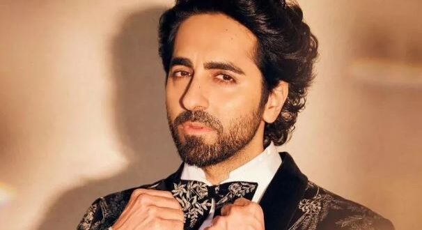 Photo of आयुष्मान खुराना के हाथ लगी सौरव गांगुली की बायोपिक