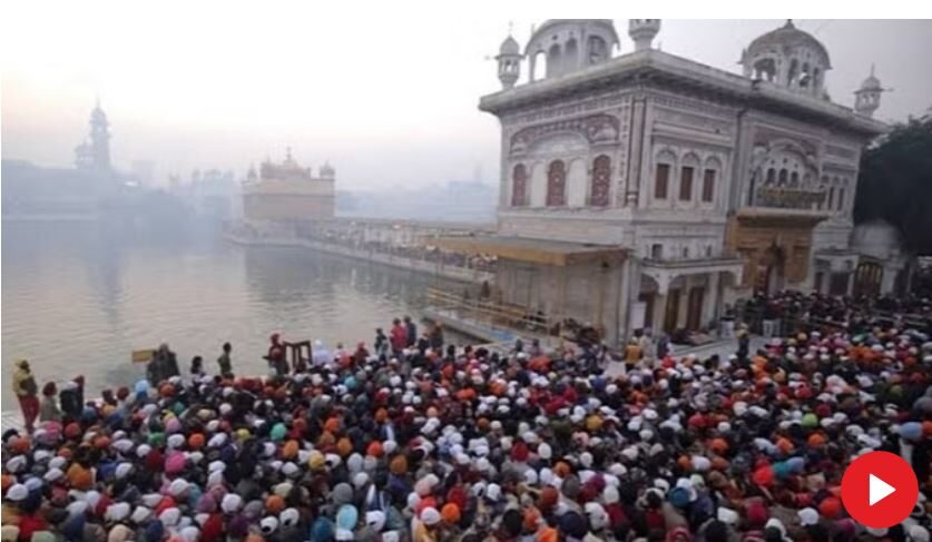 Photo of  अमृतसर : नए साल पर स्वर्ण मंदिर में उमड़े श्रद्धालु