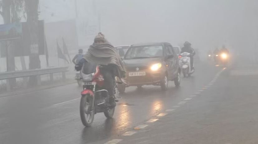 Photo of उत्तराखंड : हरिद्वार और ऊधमसिंहनगर में कोहरे का अलर्ट