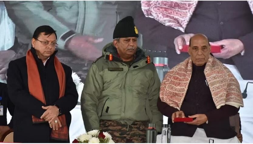 Photo of जोशीमठ : रक्षामंत्री राजनाथ बोले- मुख्यधारा का हिस्सा हैं सीमावर्ती क्षेत्र