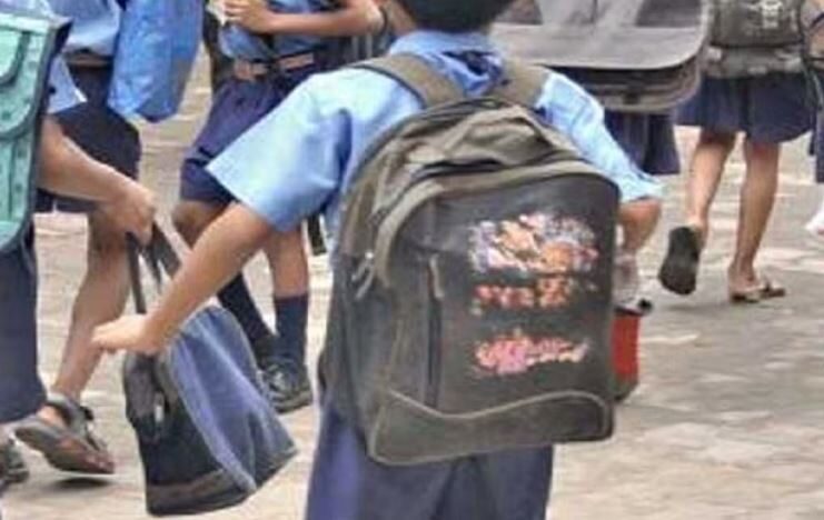 Photo of उत्तराखंड : सरकारी और निजी सभी स्कूलों में साल में दस दिन रहेगा बैग फ्री डे