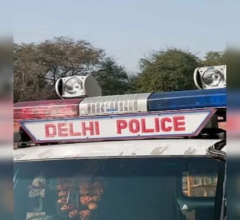 Photo of दिल्ली: युवती ने चितरंजन पार्क के पुलिस बूथ में सामूहिक दुष्कर्म का लगाया आरोप