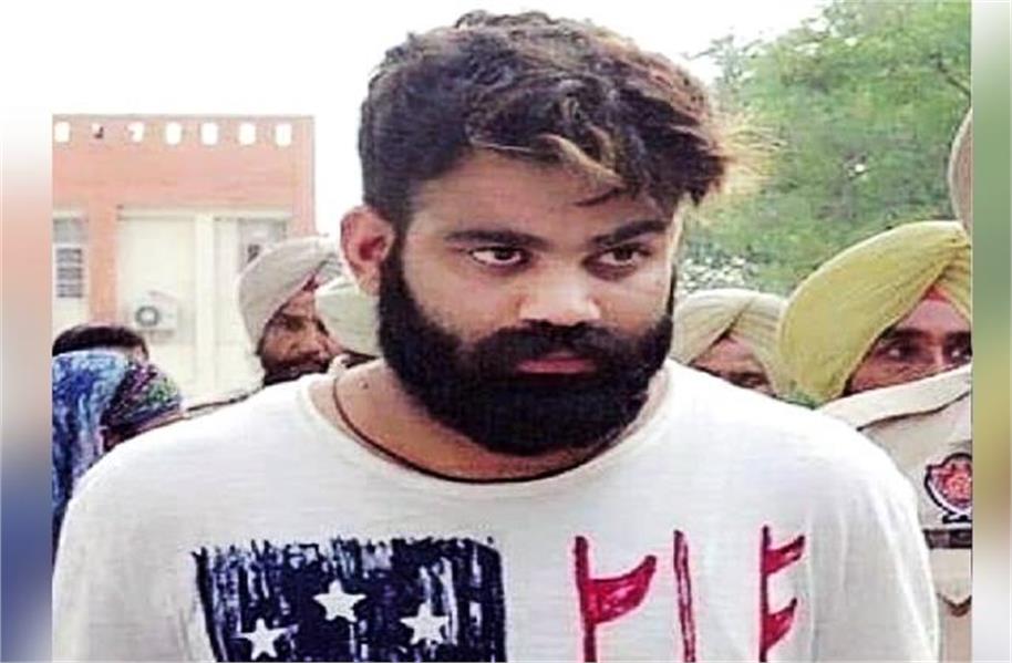 Photo of बड़ीखबर: गैंगस्टर जग्गू भगवानपुरिया ने पंजाब डीजीपी व जेल प्रशासन को भेजा नोटिस