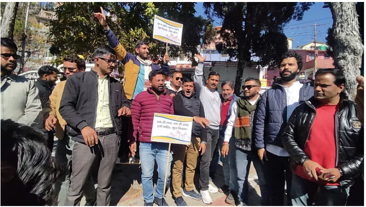 Photo of उत्तराखंड: टिहरी में मूल निवास और भू कानून को लेकर स्वाभिमान रैली