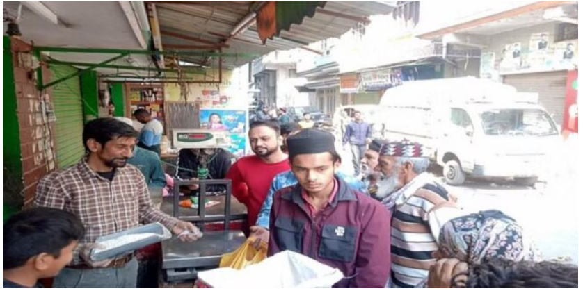 Photo of हल्द्वानी हिंसा : कहीं खत्म हो गया नमक…तो कहीं चीनी के लिए भटकते दिखे लोग