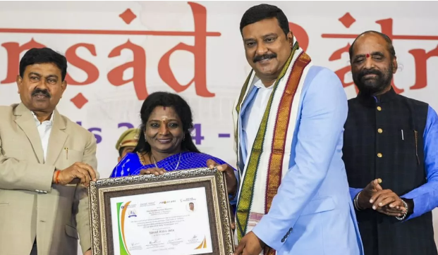 Photo of अंडमान से सांसद कुलदीप राय शर्मा को लगातार तीसरी बार मिला संसद रत्न पुरस्कार