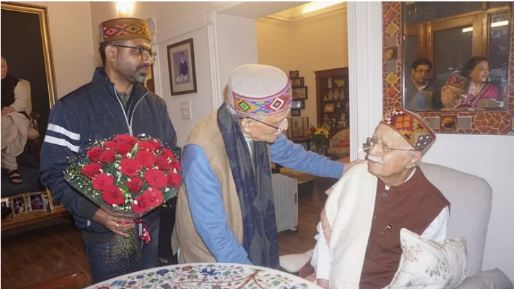 Photo of आडवाणी को भारत रत्न के एलान पर मुरली मनोहर जोशी की कैसी रही पहली प्रतिक्रिया