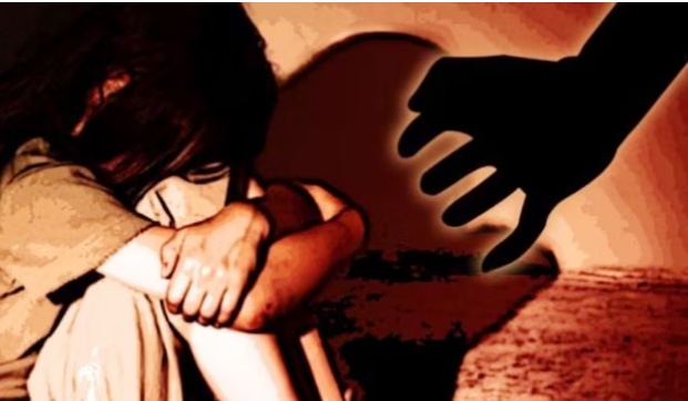 Photo of बिहार: दो बच्चों के पिता ने नाबालिग लड़की के साथ की हैवानियत