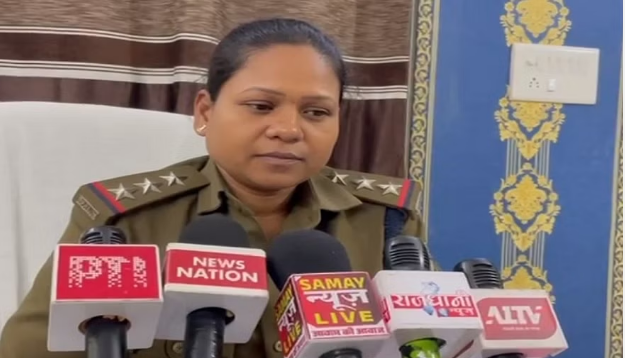 Photo of बिलासपुर: तांत्रिक के घर में मिले महिलाओं और पुरुषों के संदिग्ध फोटो