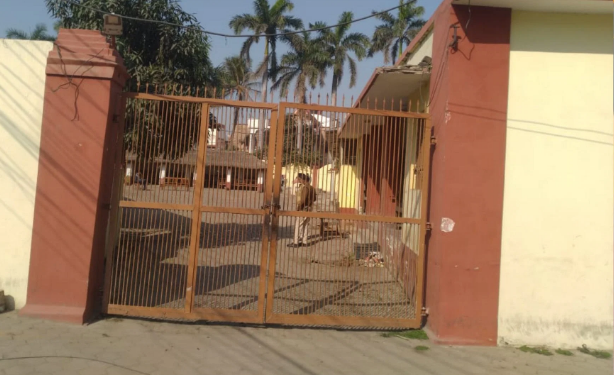 Photo of गोरखपुर: पूर्व मंत्री हरिशंकर तिवारी के घर तिवारी हाता पर ईडी का छापा…