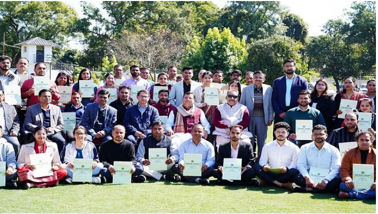 Photo of उत्तराखंड: सहायक लेखाकार के पद पर चयनित 67 अभ्यर्थियों को सीएम धामी ने नियुक्ति पत्र किया वितरित