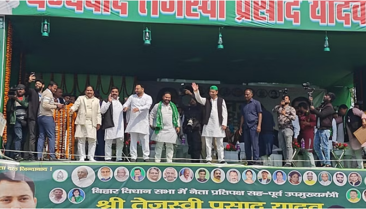 Photo of बिहार: तेजस्वी यादव बोले- सीएम नीतीश कुमार के पास विजन और गठबंधन बदलने का रीजन नहीं