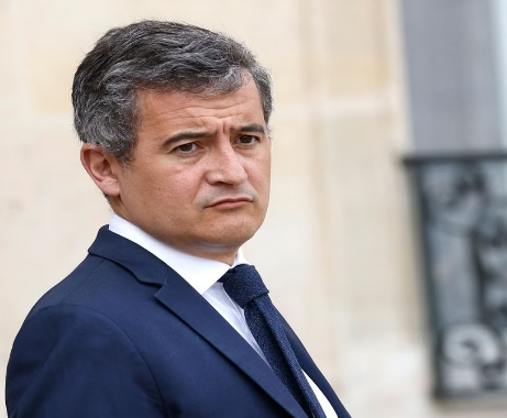 Photo of फ्रांस ने अपने राष्ट्रीय ध्वज को शैतान बताने वाले इमाम को देश से निकाला