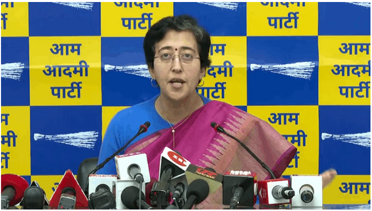 Photo of दिल्ली: धनशोधन मामले में आप नेताओं पर ईडी की रेड पर भड़कीं आतिशी