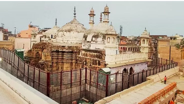 Photo of ज्ञानवापी: व्यासजी के तहखाने में पूजा के आदेश पर आज फिर सुनवाई