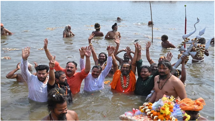 Photo of छत्तीसगढ़: शाही स्नान के साथ राजिम कुंभ का समापन