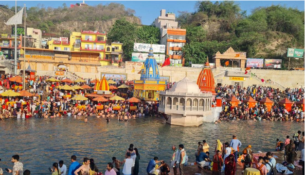 Photo of उत्तराखंड: दो परिवार स्नान के लिए हरिद्वार आए और बच्चों को छोड़ चल दिए…