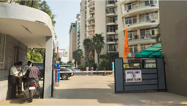 Photo of यूपी: पूर्व मंत्री गायत्री प्रजापति के 13 ठिकानों पर ईडी के छापे