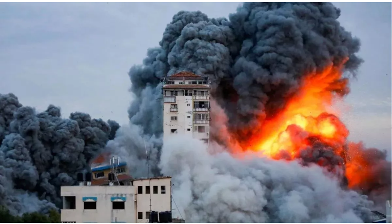 Photo of इजरायल ने हिजबुल्लाह के ठिकानों पर रातभर की एयर स्ट्राइक