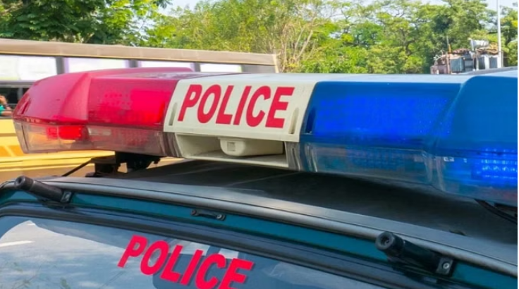 Photo of यूपी: नशेबाजी के बाद प्रेमिका से झगड़ा हुआ तो गला रेतकर शव फूंका