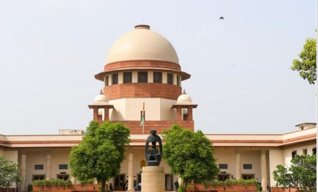 Photo of दिल्ली: सीएम केजरीवाल ने सुप्रीम कोर्ट से वापस ली अर्जी