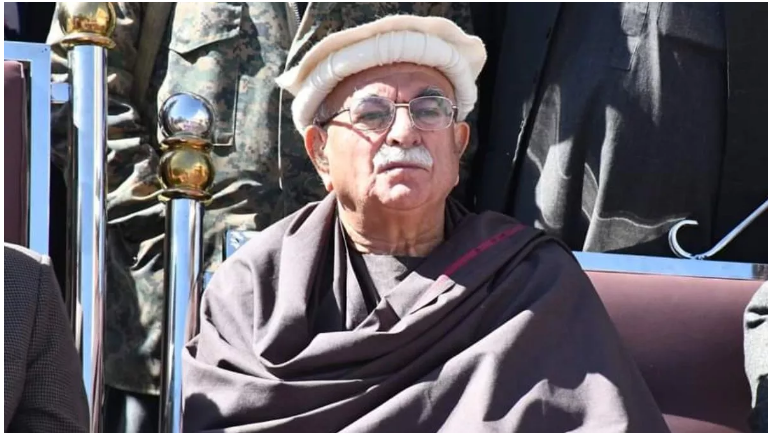 Photo of पाकिस्तान: क्वेटा में विपक्षी राष्ट्रपति पद के उम्मीदवार महमूद खान अचकजई के घर पर छापेमारी