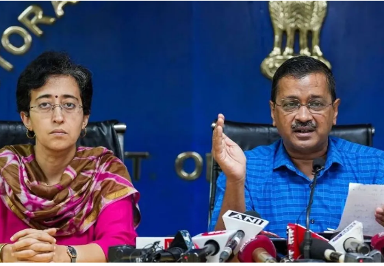 Photo of दिल्ली की हर महिला को अब मिलेंगे एक हजार रुपये महीना