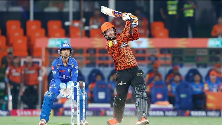 Photo of SRH vs MI: 12 महा रिकॉर्ड्स के साथ ऐतिहासिक बना हैदराबाद-मुंबई मुकाबला