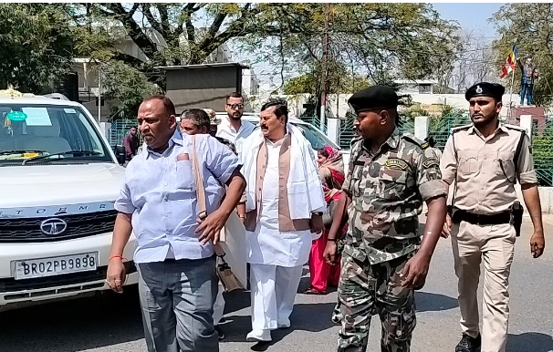 Photo of बिहार : पहले दौर के नामांकन का आखिरी दिन, गया में एनडीए ने दिखाया दम