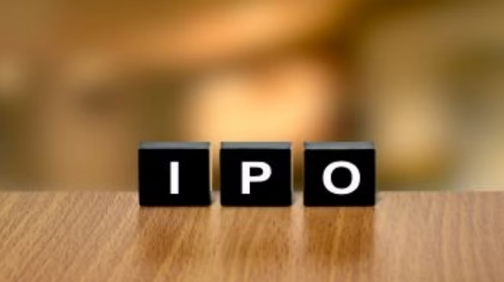 Photo of आईपीओ से 70,000 करोड़ जुटा सकती हैंं कंपनियां