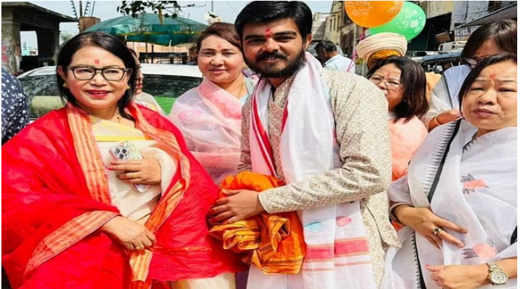 Photo of मथुरा: गोवर्धन के मुखारविंद मंदिर पहुंचीं मणिपुर सीएम की पत्नी