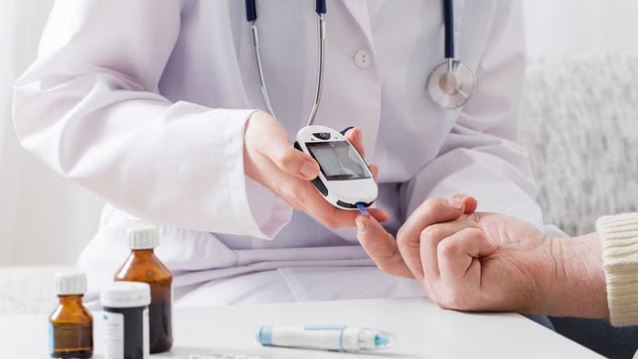 Photo of उत्तराखंड: एम्स के प्रोफेसर का दावा, केवल इस कैप्सूल से नियंत्रित होगी शुगर