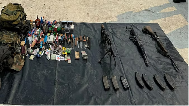 Photo of बीजापुर: पुलिस के साथ मुठभेड़ में मारे गये तीन नक्सली