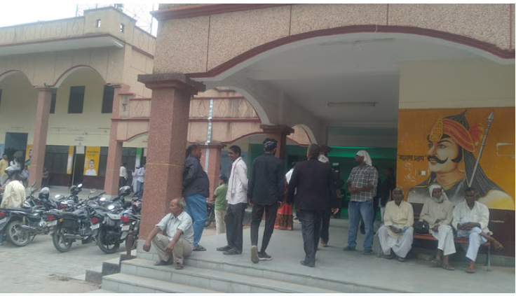 Photo of गोरखपुर: 574 गांवों की निकली खतौनी, पढ़ें पूरी ख़बर