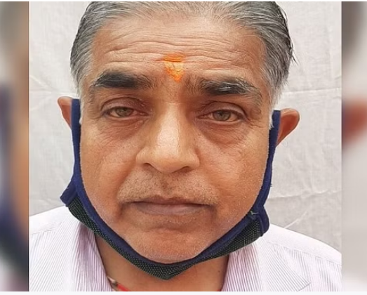 Photo of गोरखपुर: मुंबई से हीरे लेकर फरार आरोपी सात साल बाद गोरखपुर से पकड़ा गया