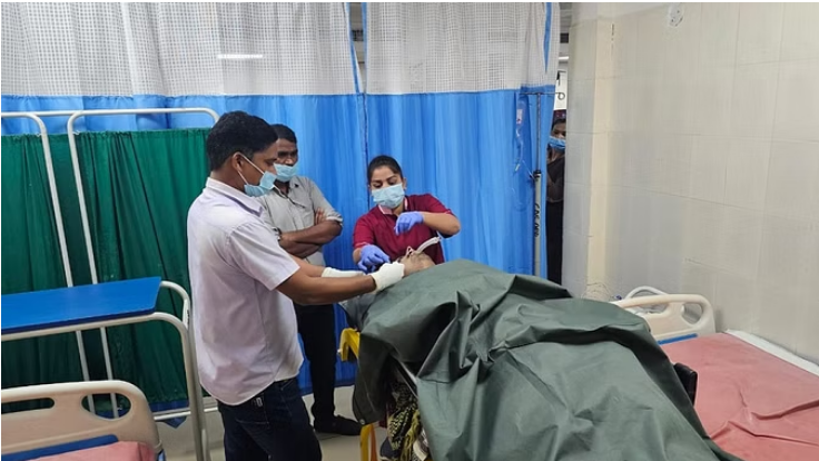 Photo of बीजापुर: यूबीजीएल सेल की चपेट में आए जवान देवेंद्र सेठिया का बलिदान