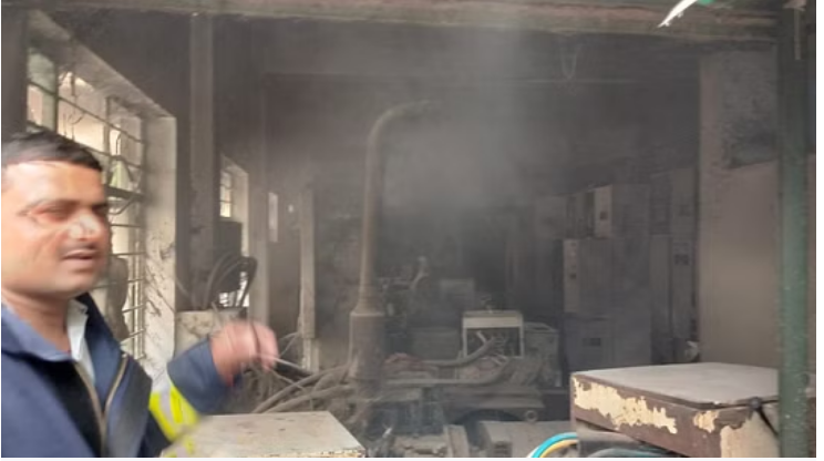 Photo of बिहार: पीएमसीएच कैंपस के इस रूम में लगी आग