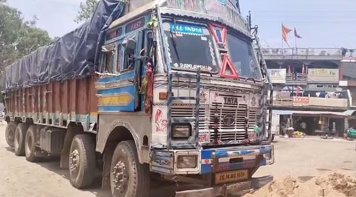 Photo of रायगढ़: दर्दनाक सड़क हादसे में एक की मौत दो लोग घायल