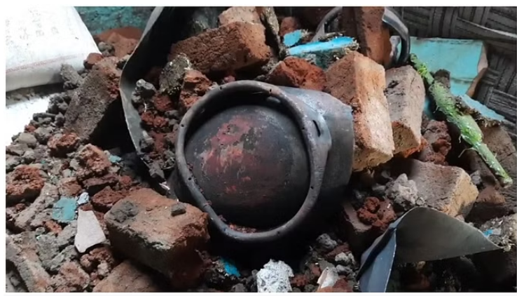 Photo of बिहार: सिलेंडर ब्लास्ट में मां और तीन बच्चों की मौत