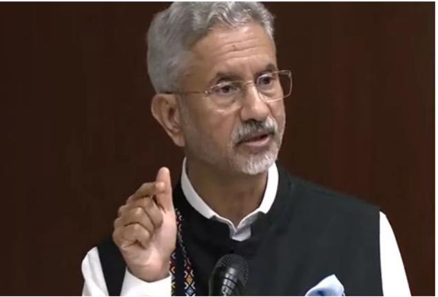 Photo of भारत को ‘जेनोफोबिक’ बताने पर जयशकंर ने दिया अमेरिकी राष्ट्रपति को करारा जवाब