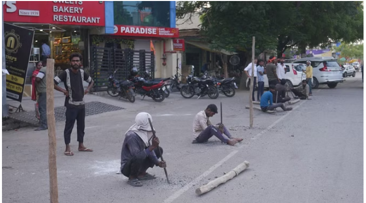Photo of वाराणसी: गृहमंत्री-सीएम ने संभाली पीएम के रोड शो की जिम्मेदारी