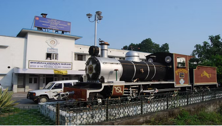 Photo of बरेली: नहीं मिली हाईवे को खोदने की अनुमति