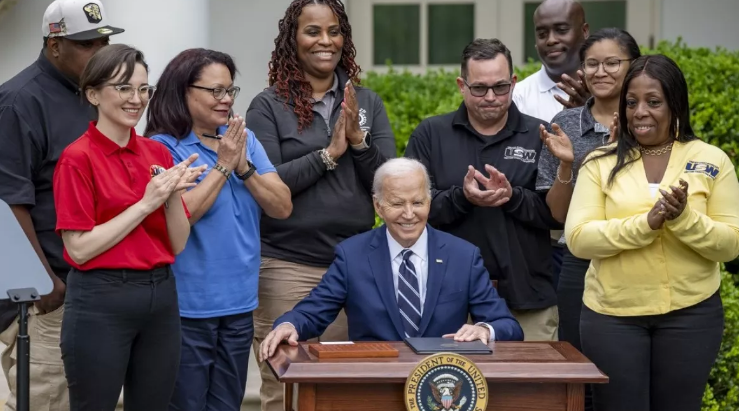 Photo of अमेरिका ने ड्रैगन को दिया झटका, चीनी सामानों के आयात पर अब लगेगा 100 फीसदी तक टैक्स